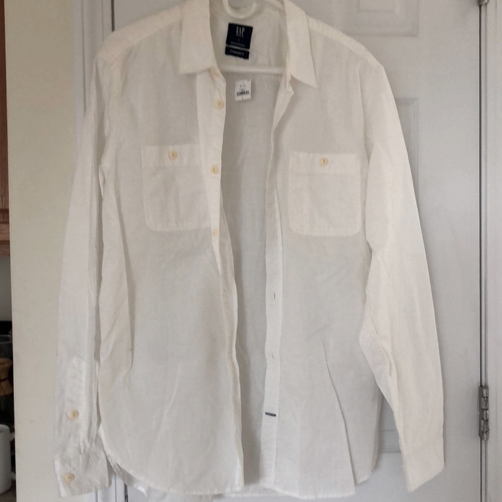 GAP white chambray button down